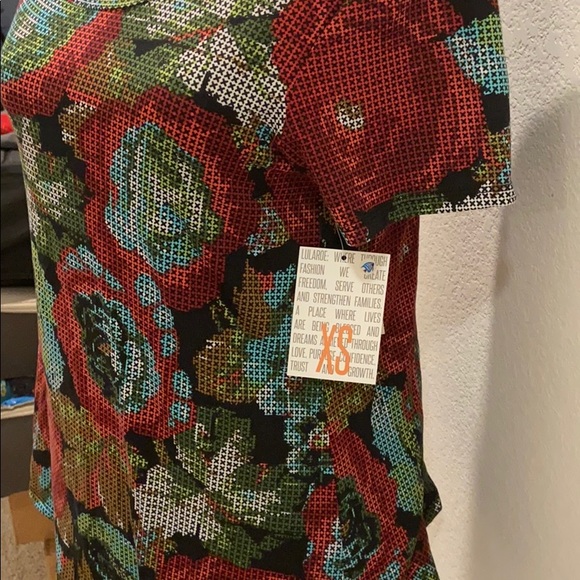 Lularoe xs Classic t - Picture 2 of 2